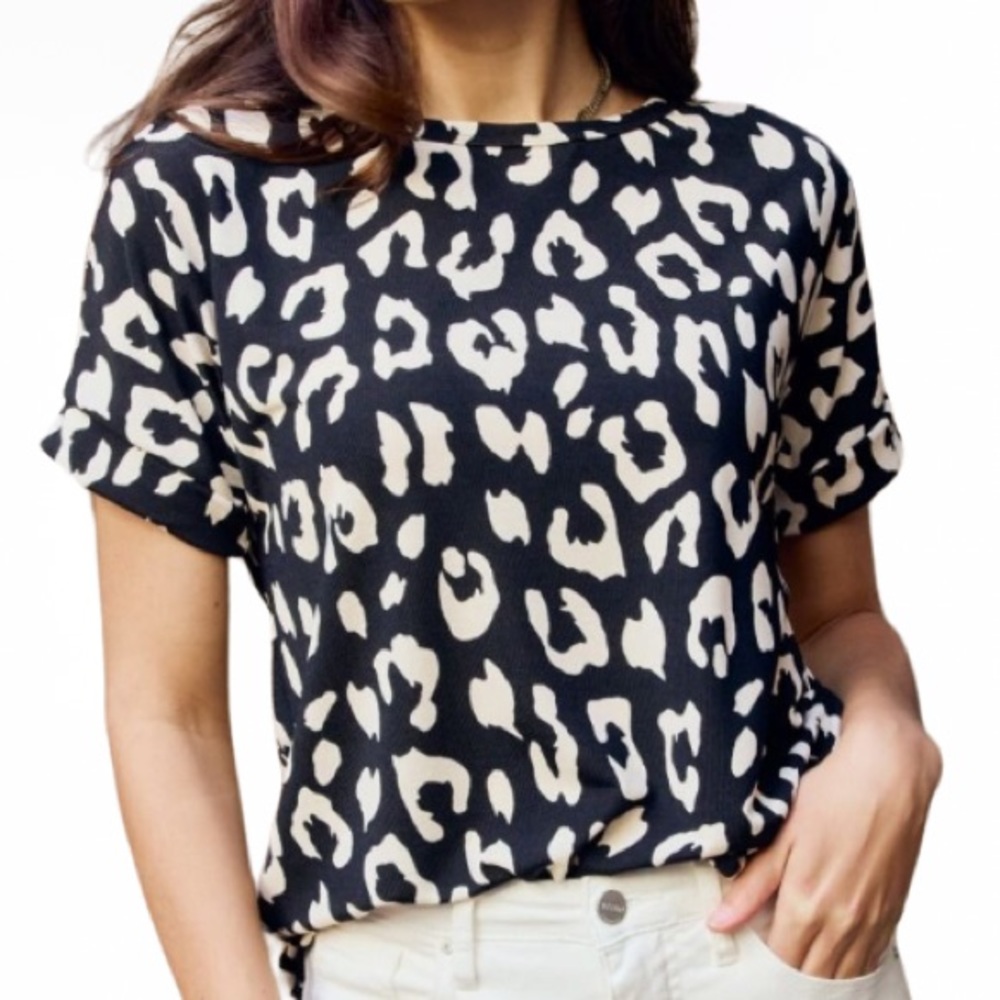 FINAL CALL🚨💥BOMBOM Leopard Print Round Neck Tee Shirt